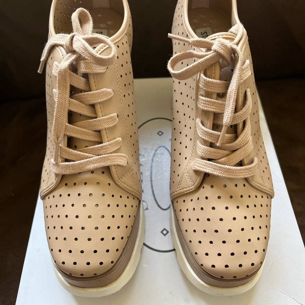 Steve Madden Unfazed Shoes Nude Size 9